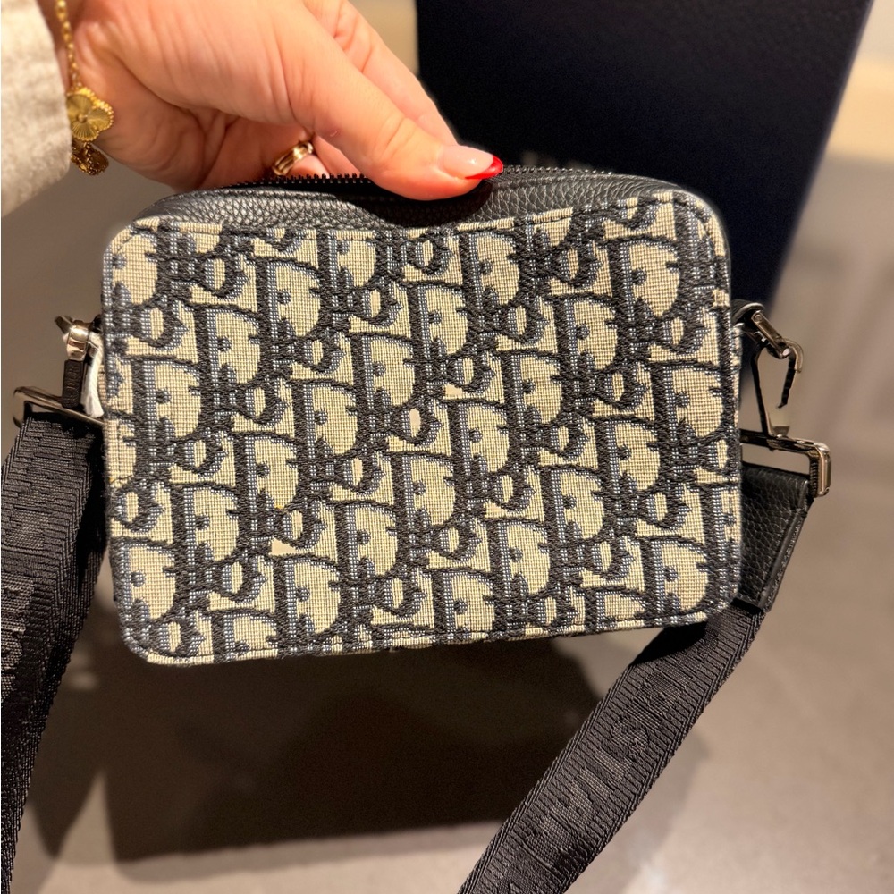 Dior Monogram Crossbody Bag in Oblique Canvas - Picture 5 of 10